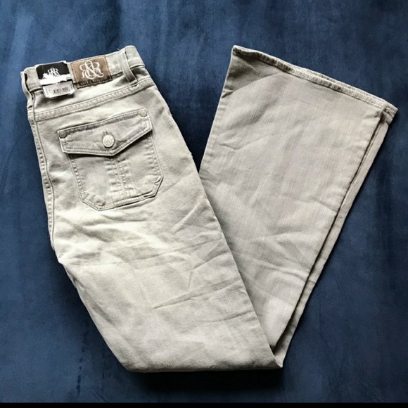 Rock & Republic Scorpion Jeans in Paveme - Picture 5 of 9